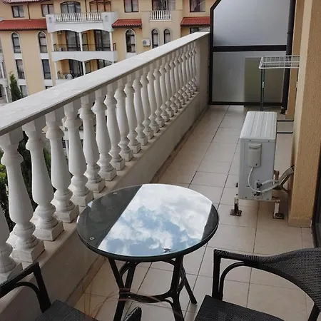 Royal Sun, 4 People, 600 M From The Sea * Napospart